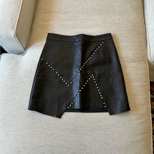 Faux leather mini skirt